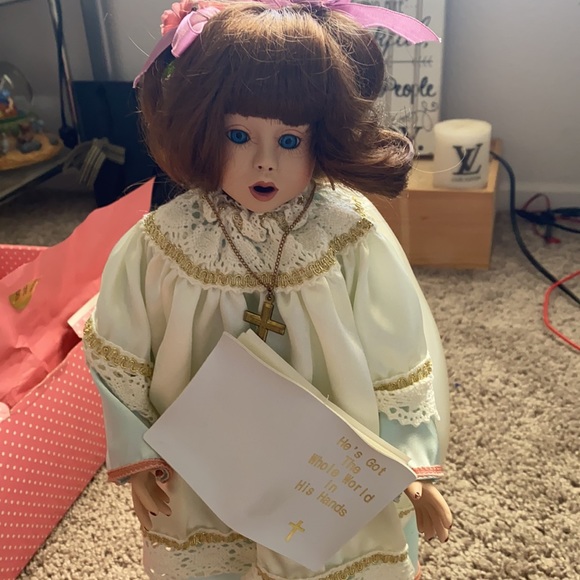 Treasury collectors Gloria doll - Picture 5 of 11